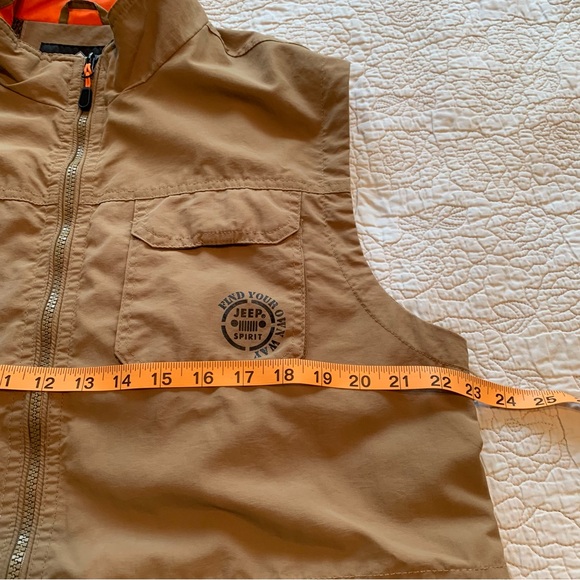 Jeep Brand Khaki Vest * Large - Picture 10 of 17